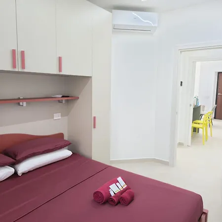 Casa Ginevra Lusso Fronte Mare Con Posto Auto Διαμέρισμα *