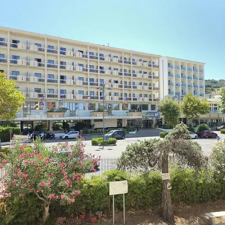 Residenza Ginevra In Zona Vip, Fronte Mare Con Servizi E Comodita Gaeta
