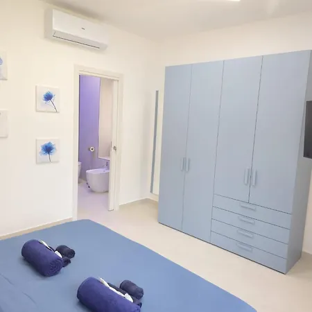 Apartament Residenza Ginevra In Zona Vip, Fronte Mare Con Servizi E Comodita